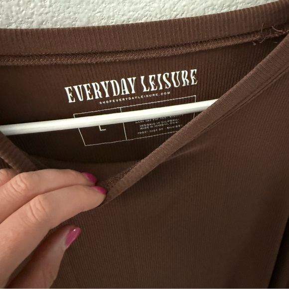 Everyday Leisure Brown everyday set - Picture 2 of 2